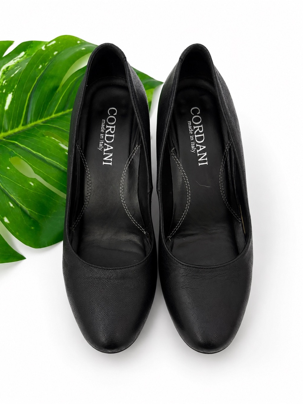 Cordani Black Leather Pumps Made in Italy Classic Career Office Heels Sz